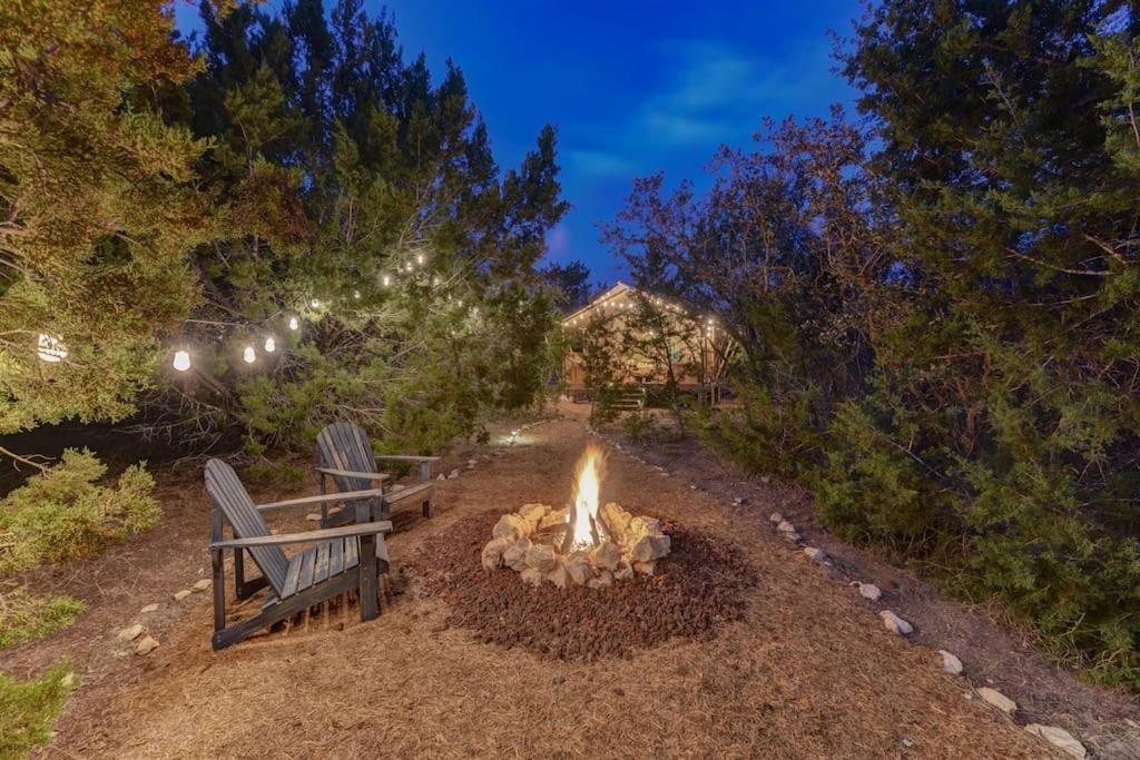 12 Fires Luxury Glamping With Heating #5 Hotel Johnson City Kültér fotó