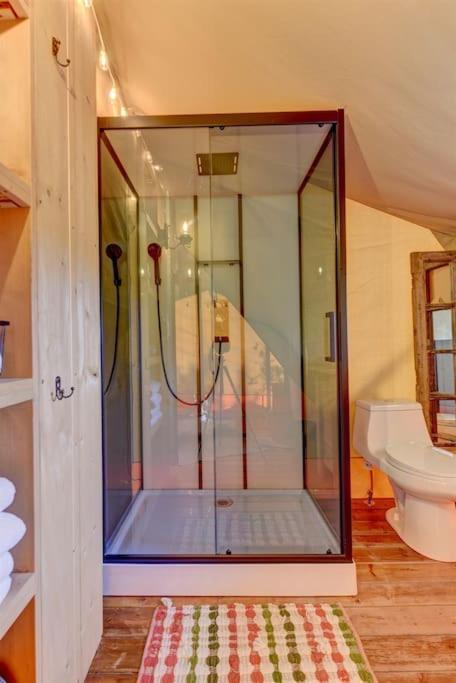 12 Fires Luxury Glamping With Heating #5 Hotel Johnson City Kültér fotó