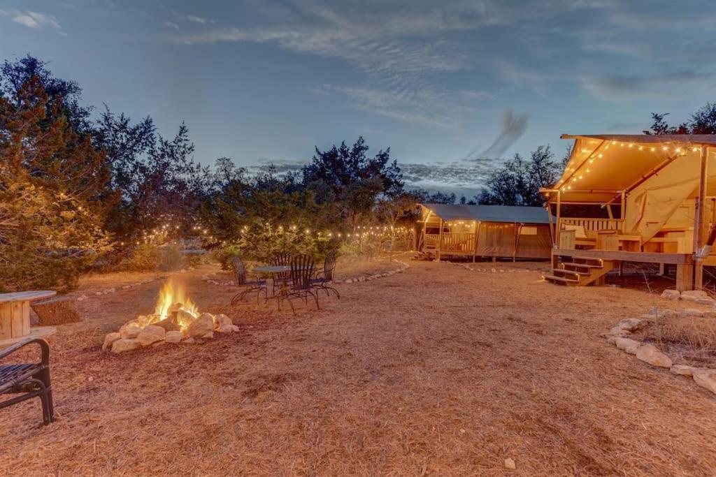 12 Fires Luxury Glamping With Heating #5 Hotel Johnson City Kültér fotó